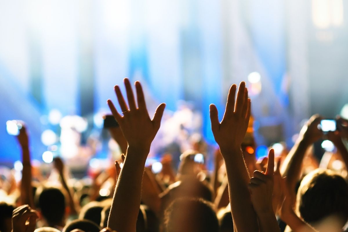 Louvor, Sabedoria e Justiça de Deus em Estudo